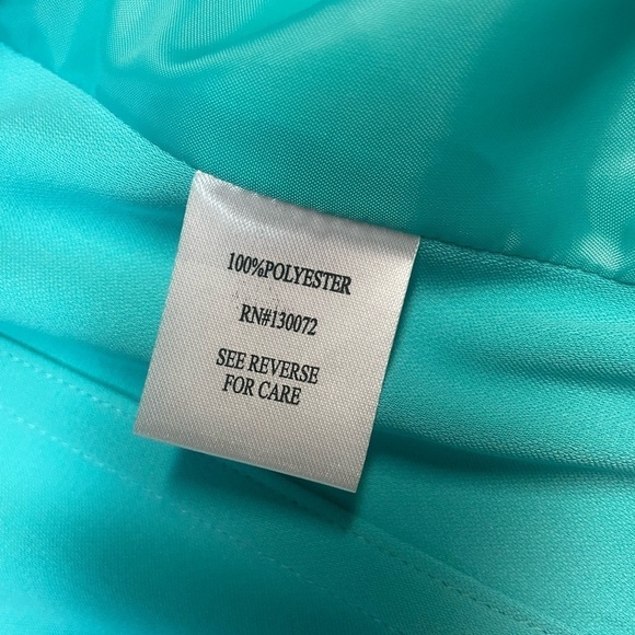 Kate and Rosy torquoise dressy blazer. Gorgeous with pretty buttons. Size Small - Picture 3 of 5